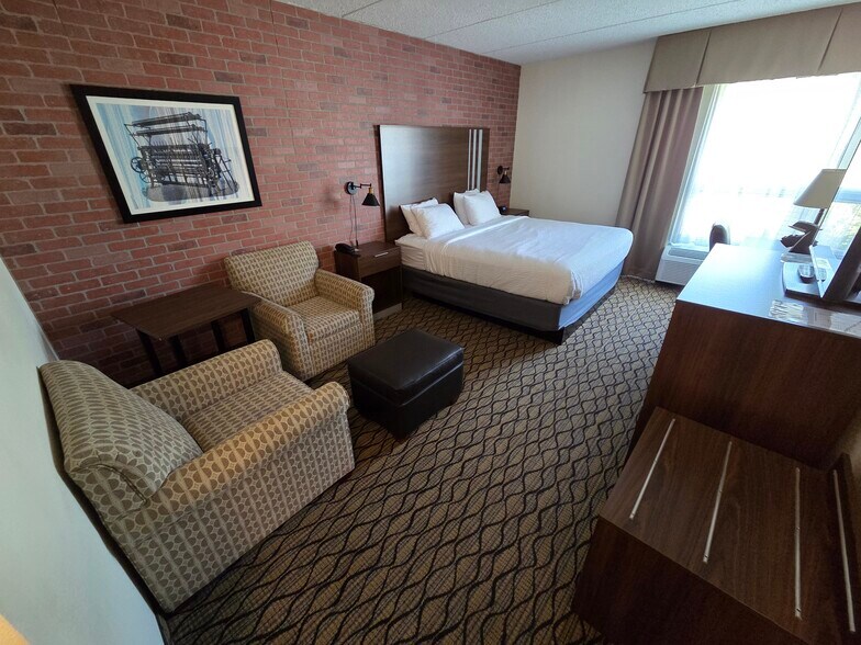 More Photos Of 1777 Burrstone Rd, New Hartford Hospitality For Sale