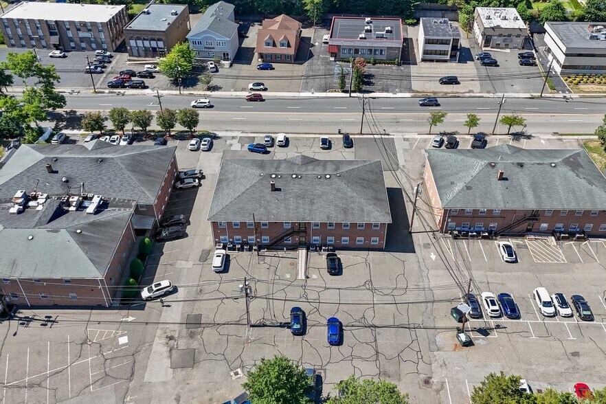 More Photos Of 1115 Clifton Ave, Clifton Medical For Lease