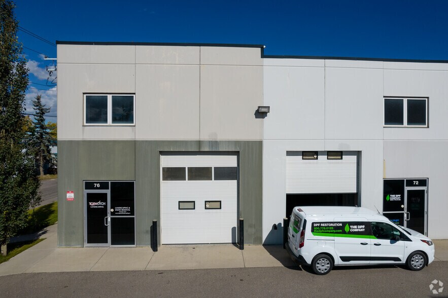 More Photos Of 4807 32nd St SE, Calgary Warehouse For Sale