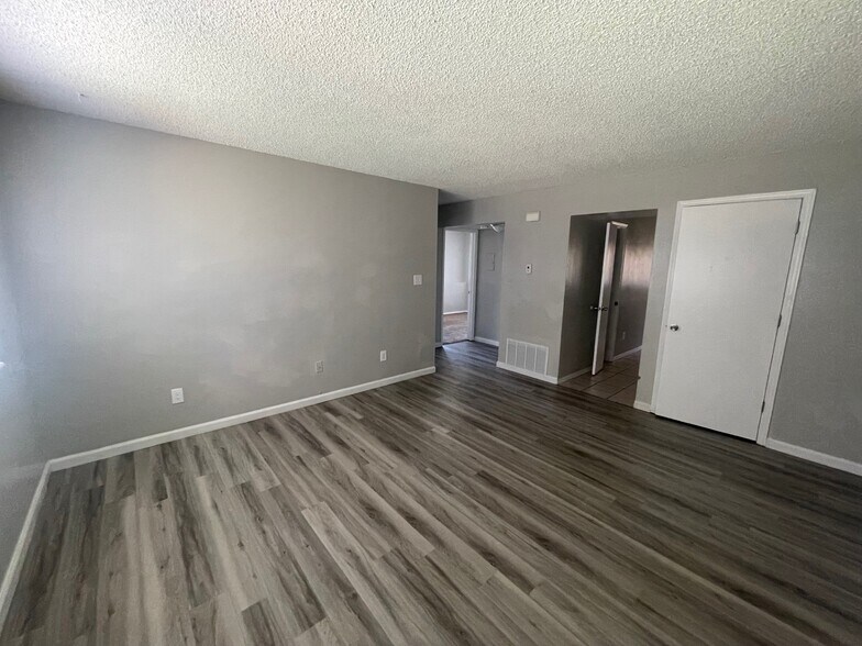 More Photos Of 2625-2627 E Uintah St, Colorado Springs Apartments For Sale