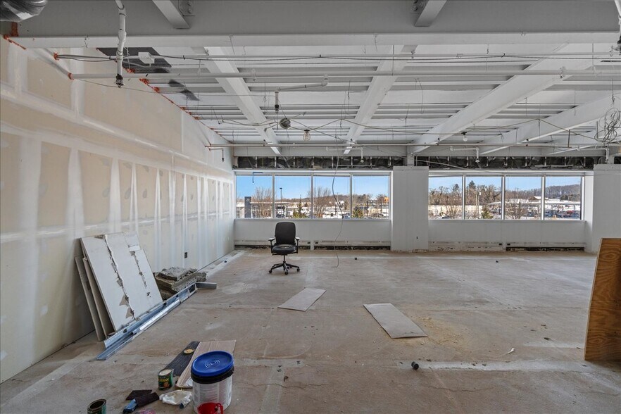 More Photos Of 4259 W Swamp Rd, Doylestown Office For Lease