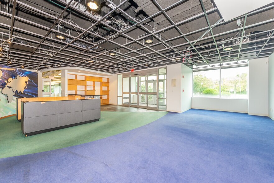 More Photos Of 1467 Rt 31 S, Annandale Office For Sale