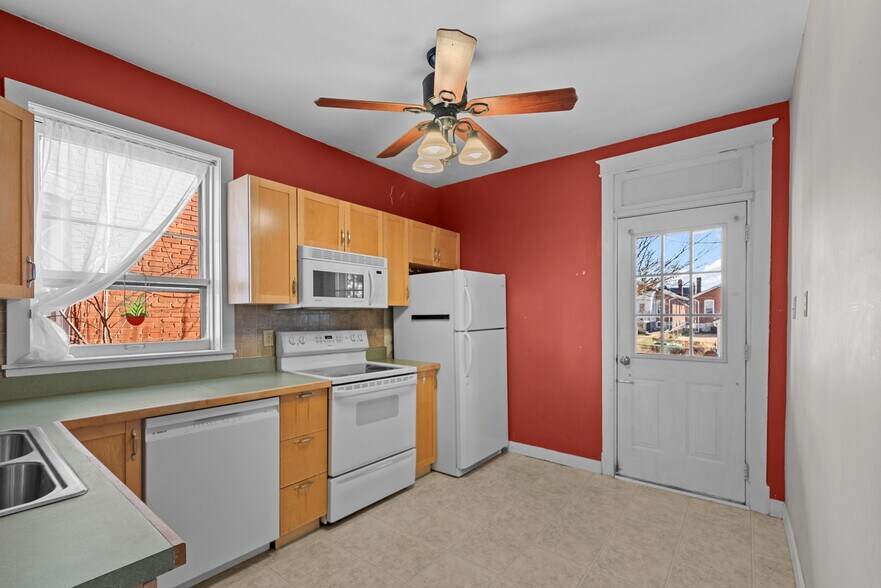 More Photos Of 5510 Lisette Ave, Saint Louis Multifamily For Sale