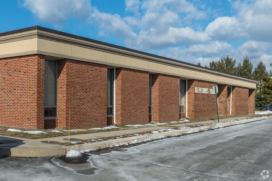 More Photos Of 11 Penns Trl, Newtown Light Distribution For Lease