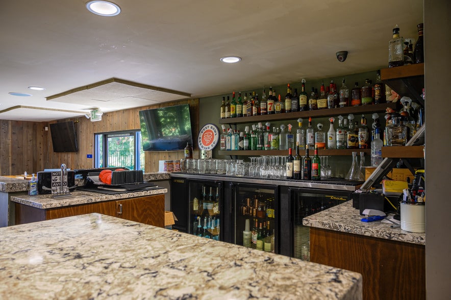 More Photos Of 19920 1st St, Hilmar Restaurant For Lease