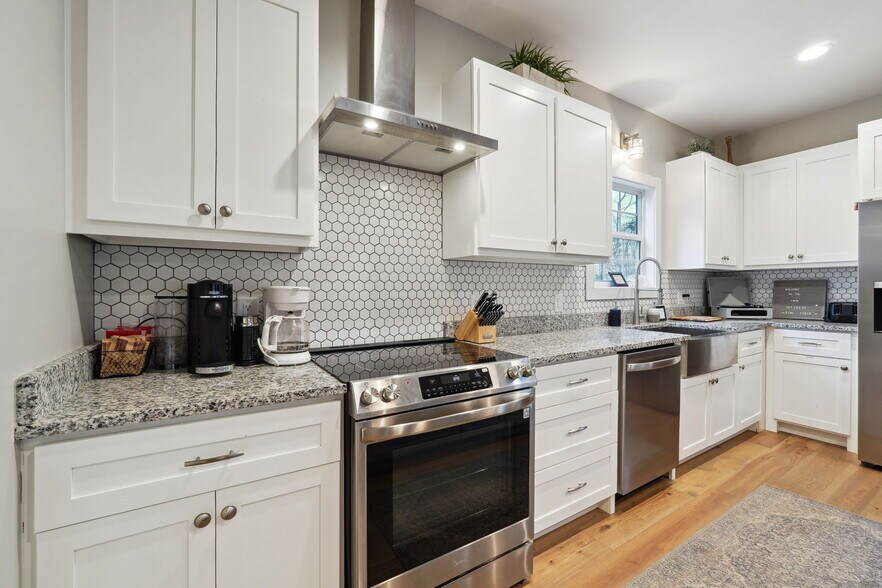 More Photos Of 1300 Preacher Campbell Rd, Clarkesville Multifamily For Sale