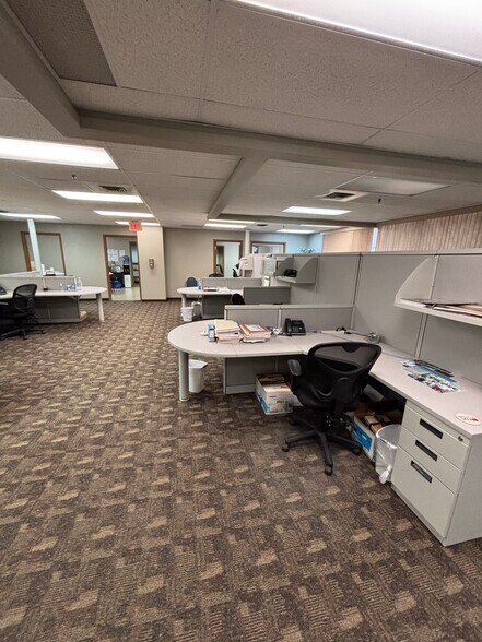 More Photos Of 456 Fulton St, Peoria Office For Sale