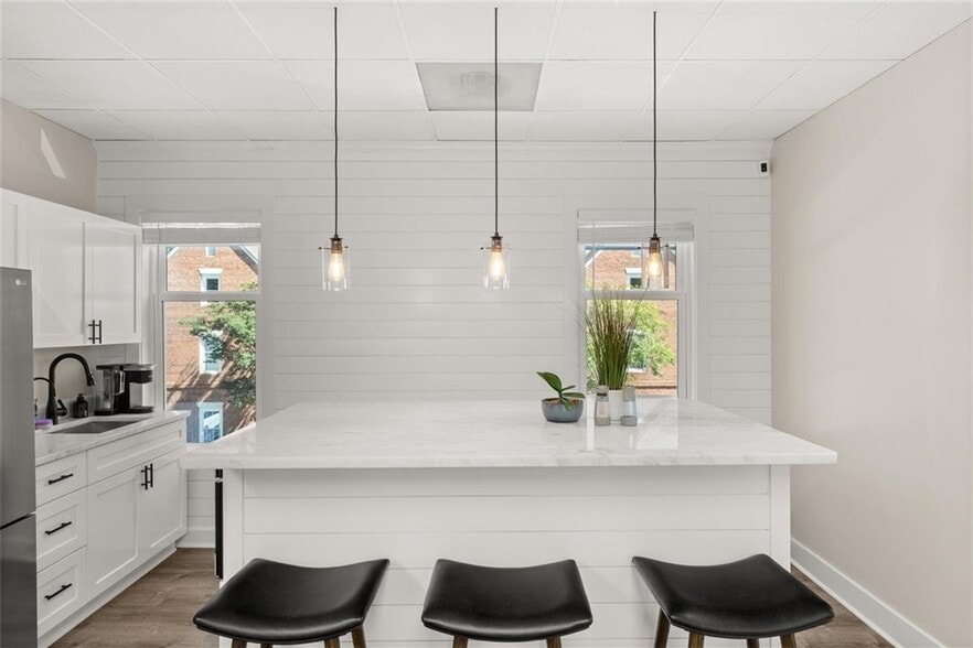 More Photos Of 6111 Peachtree Dunwoody Rd NE, Atlanta Medical For Sale