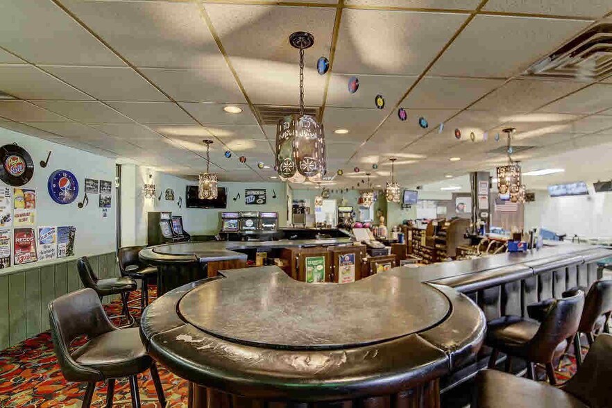 More Photos Of 501-511 E Racine St, Jefferson Bowling Alley For Sale