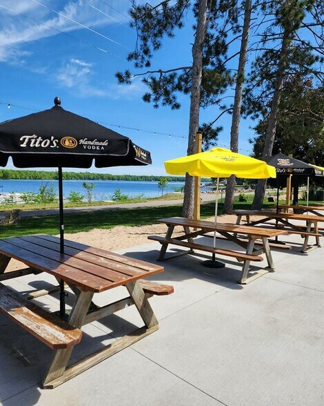 More Photos Of 1259 Anchor Landing Dr, Wisconsin Rapids Restaurant For Sale
