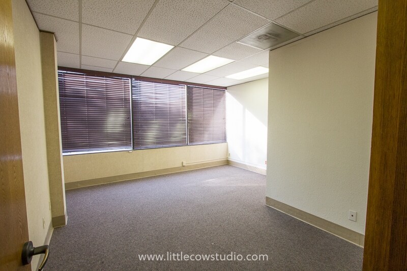More Photos Of 4849 N Mesa St, El Paso Office For Lease