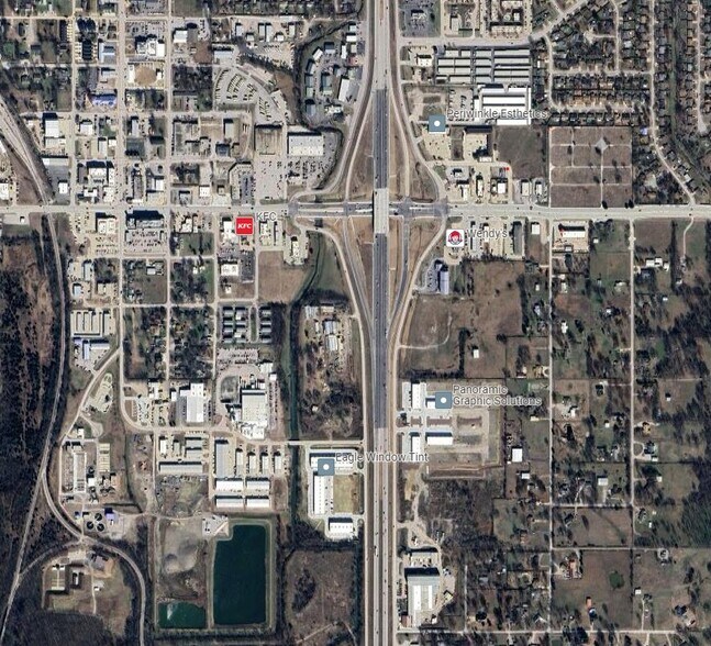 More Photos Of 208 E 5th St, Owasso Unknown For Lease
