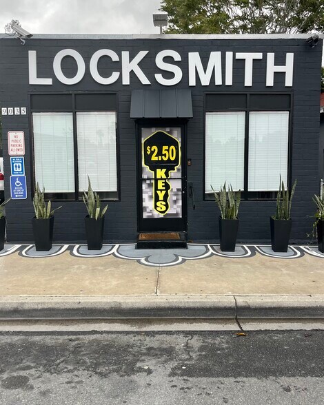 Primary Photo Of 9035 Sierra Ave, Fontana Storefront For Sale