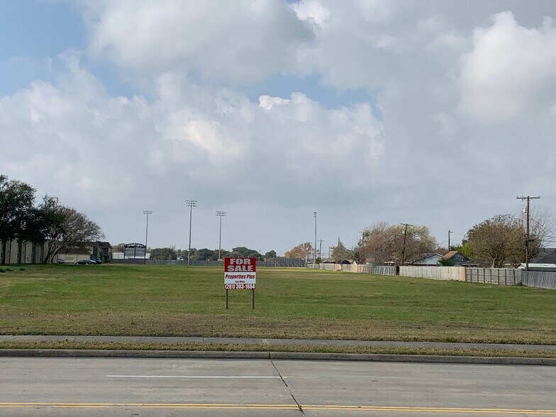 Primary Photo Of 1500 N Logan St, Texas City Land For Sale