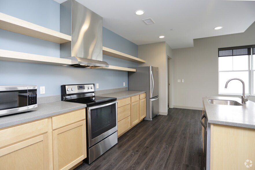 More Photos Of 415 Bridge St NW, Grand Rapids Apartments For Lease