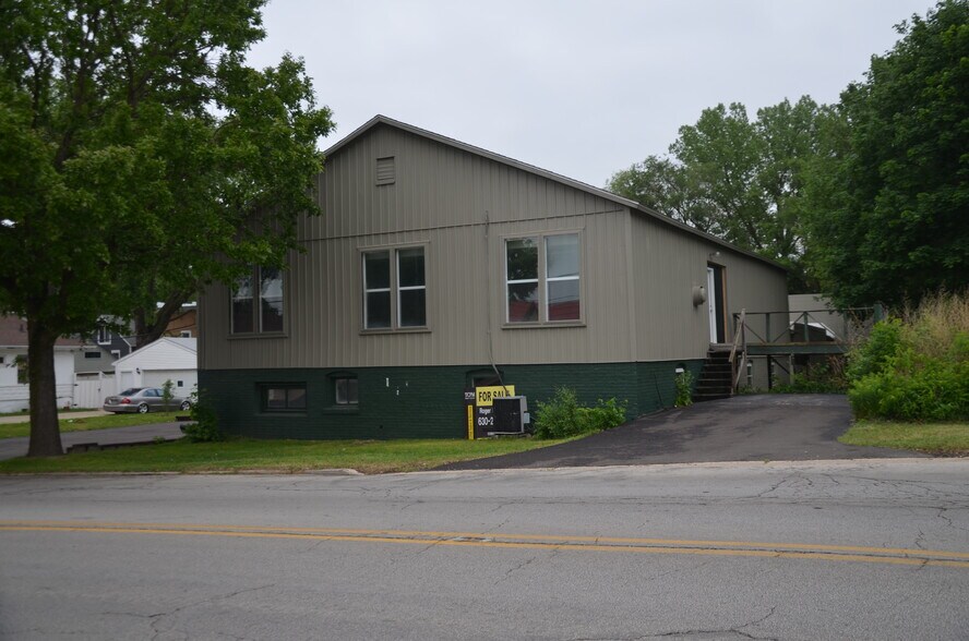 More Photos Of 726 S Broadway, Aurora Warehouse For Sale