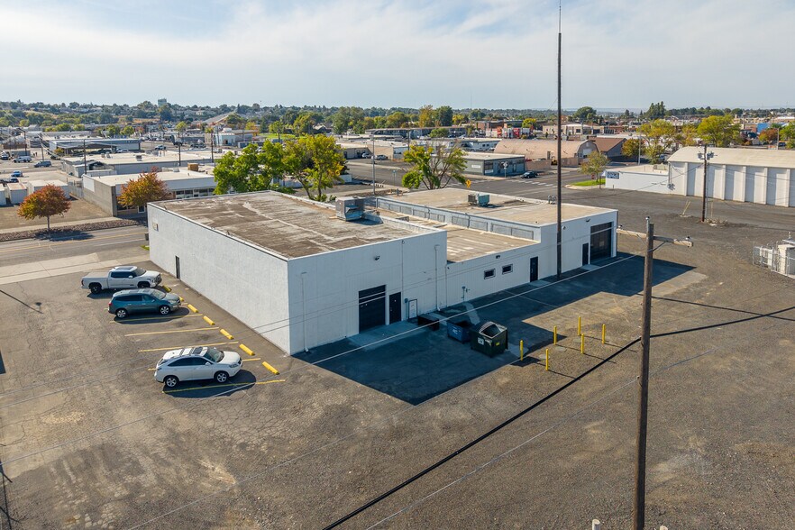 More Photos Of 610 E Broadway Ave, Moses Lake Freestanding For Lease