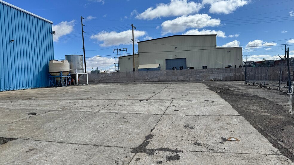 More Photos Of 14305 Cocoa Avenue, Reno Industrial For Sale