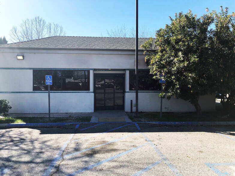 More Photos Of 1003 E Devonshire Ave, Hemet General Retail For Sale