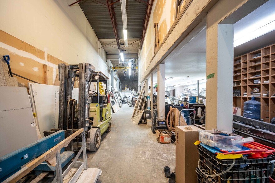 More Photos Of 12671 Bathgate Way, Richmond Warehouse For Sale