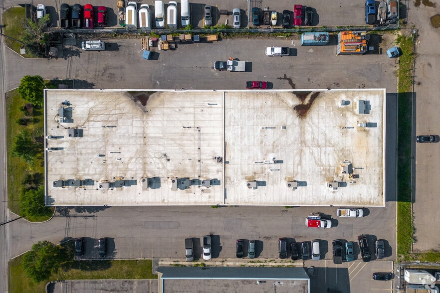 More Photos Of 2835 19th St NE, Calgary Warehouse For Sale