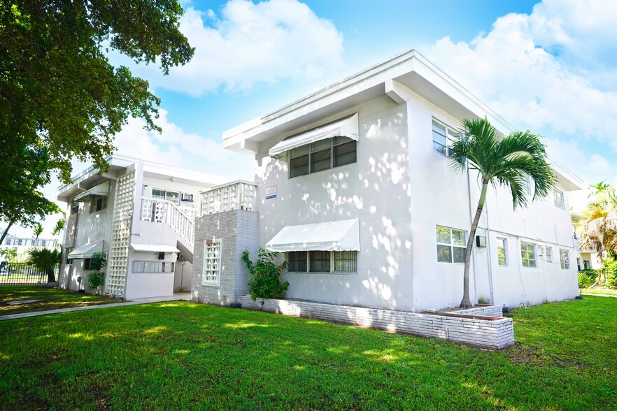 Primary Photo Of 16890 NE 21st Ave, North Miami Beach Apartments For Sale