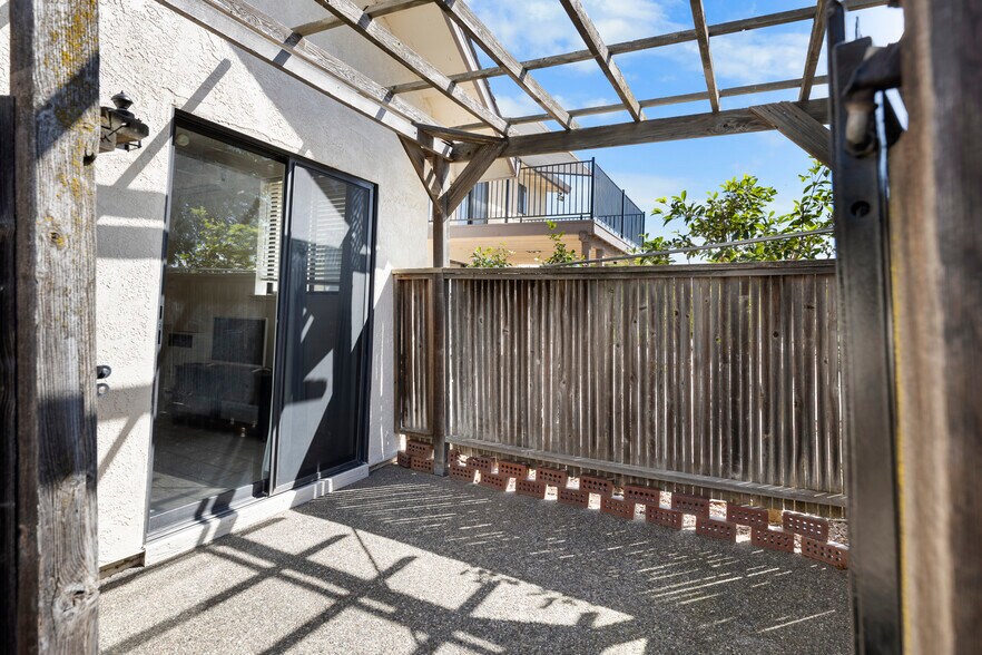 More Photos Of 9930 Calvine Rd, Sacramento Apartments For Sale