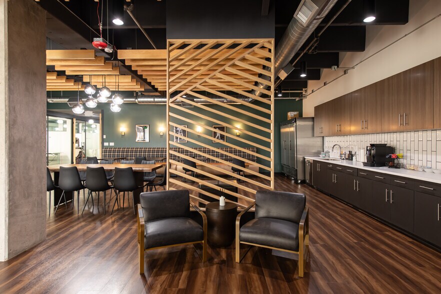 More Photos Of 5680 Greenwood Plaza, Greenwood Village Office For Sale