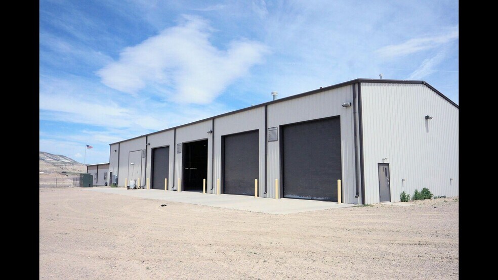 More Photos Of 45 Lagoon Rd, Rock Springs Warehouse For Lease