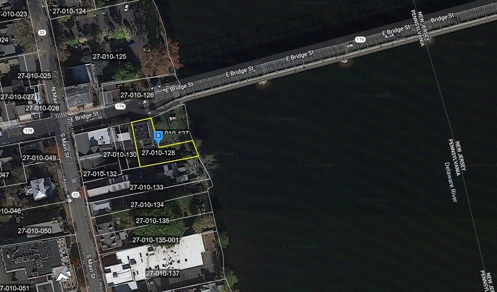 More Photos Of 15 E Bridge St, New Hope Storefront Retail Residential For Sale