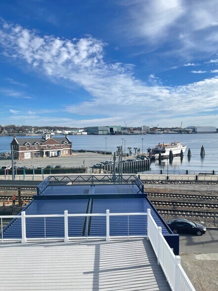 More Photos Of 42 Bank St, New London Storefront Retail Office For Lease