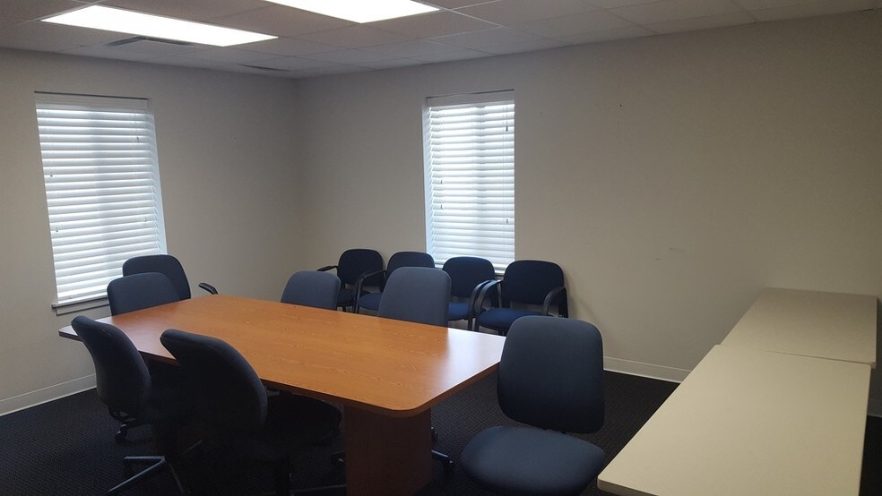 More Photos Of 1324 Belmont Ave, Salisbury Medical For Sale