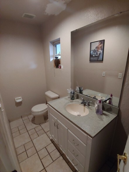 More Photos Of 2590 W State Road 434, Longwood Auto Dealership For Sale