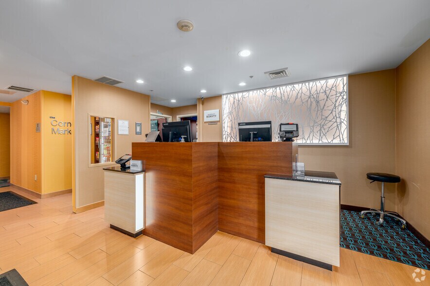 More Photos Of 9783 State Route 14, Streetsboro Hotel For Sale