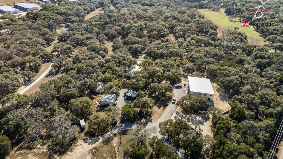 More Photos Of 39 Scenic Loop Rd, Boerne Office Residential For Lease