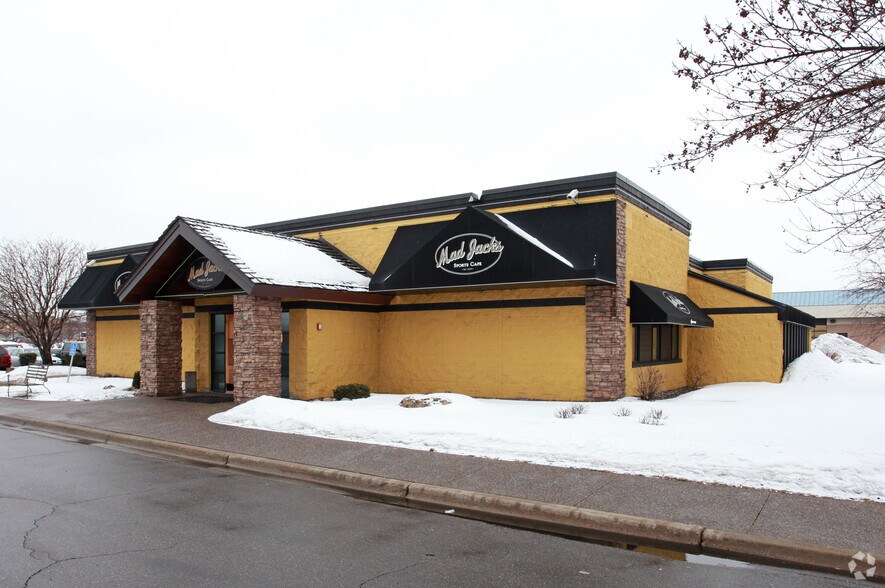 More Photos Of 8078 Brooklyn Blvd, Brooklyn Park Restaurant For Sale