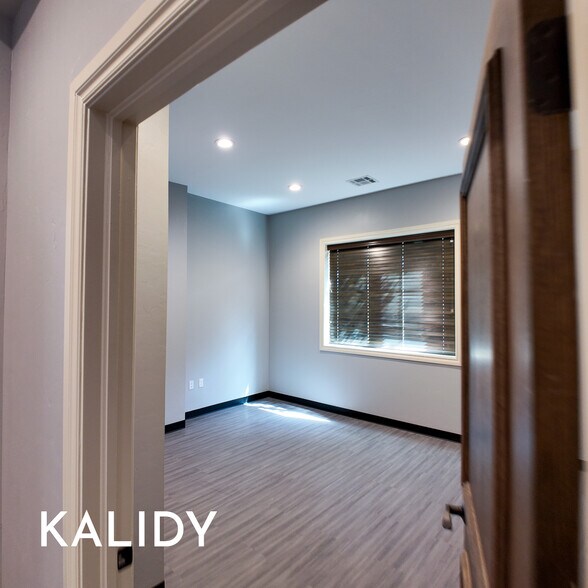 More Photos Of 2220 NW 164th St, Edmond Office For Sale