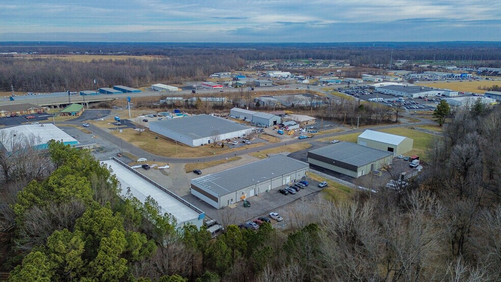 More Photos Of 3530 Park Plaza Rd, Paducah Flex For Lease