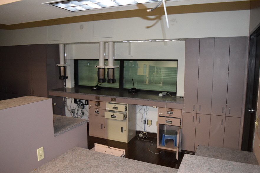 More Photos Of 2141 Tuloso Rd, Corpus Christi Bank For Sale