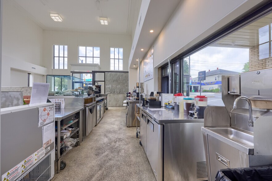 More Photos Of 1-7 W Main St, Mount Joy Bank For Sale