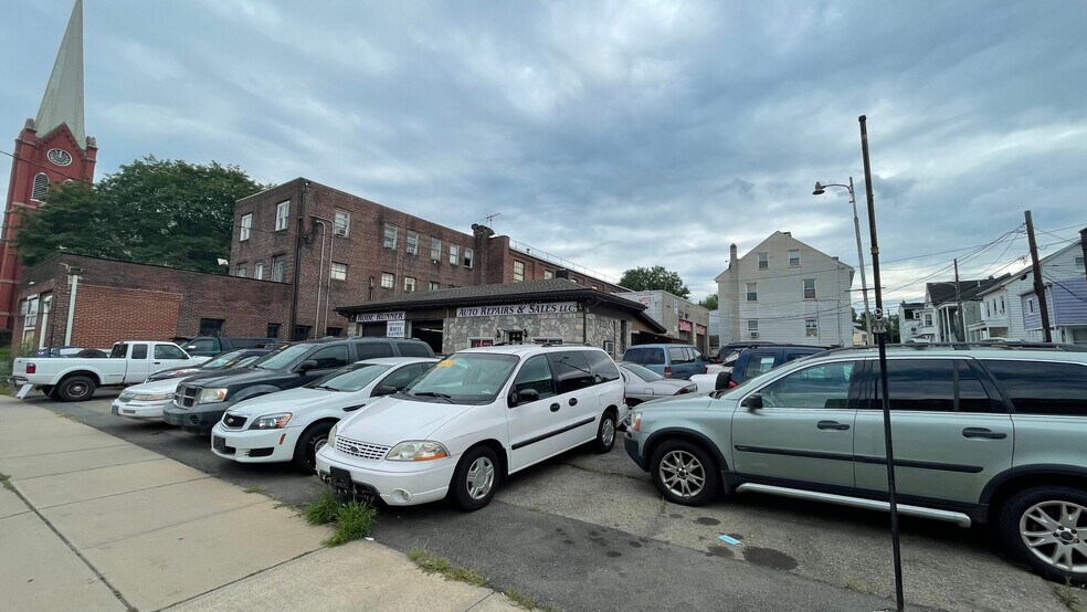 More Photos Of 404-410 S Main St, Phillipsburg Auto Repair For Sale