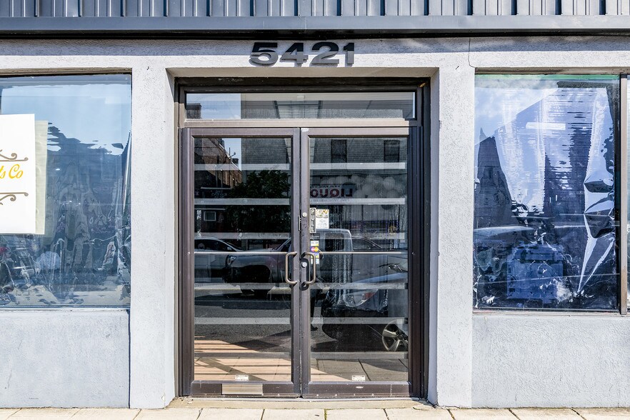 More Photos Of 5419-5421 Harford Rd, Baltimore Freestanding For Lease