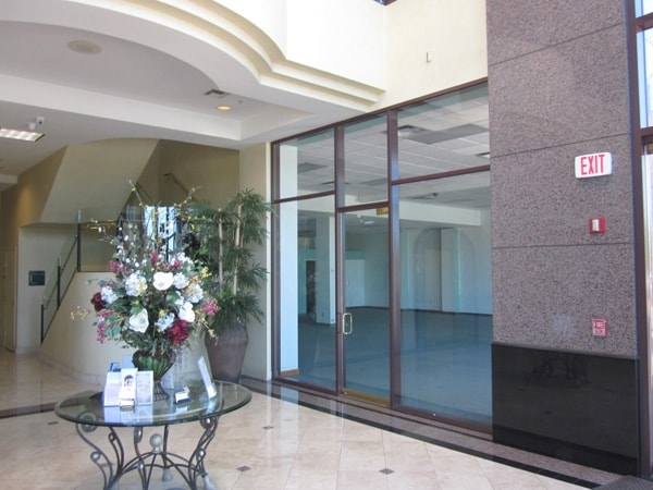 More Photos Of 23300 Cinema Dr, Valencia General Retail For Lease