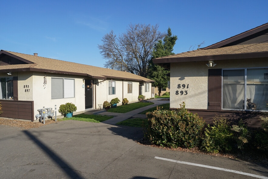 More Photos Of 871 Vermont Ave, Turlock Apartments For Sale