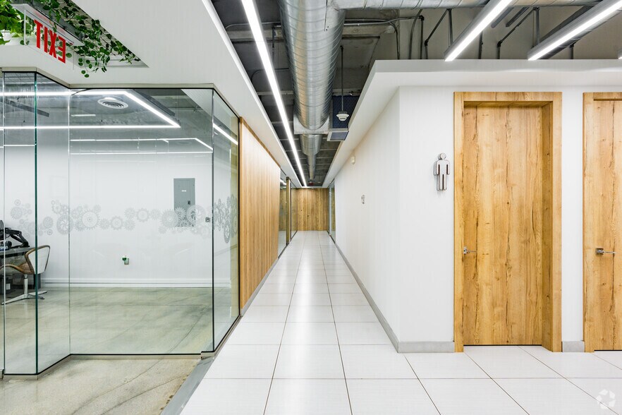 More Photos Of 2550 NW 100th Ave, Doral Office Residential For Lease