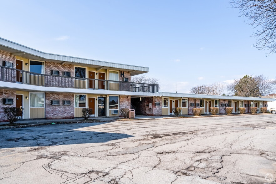 More Photos Of 4853 W Henrietta Rd, Henrietta Hotel For Sale