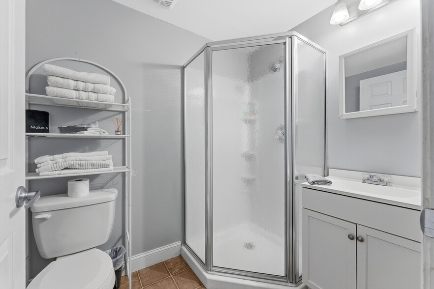 More Photos Of 160 Fayette St, Morgantown Apartments For Sale