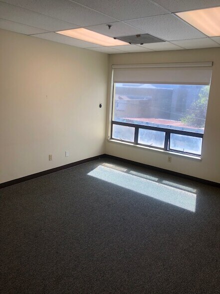 More Photos Of 44 Gough St, San Francisco Office Residential For Lease