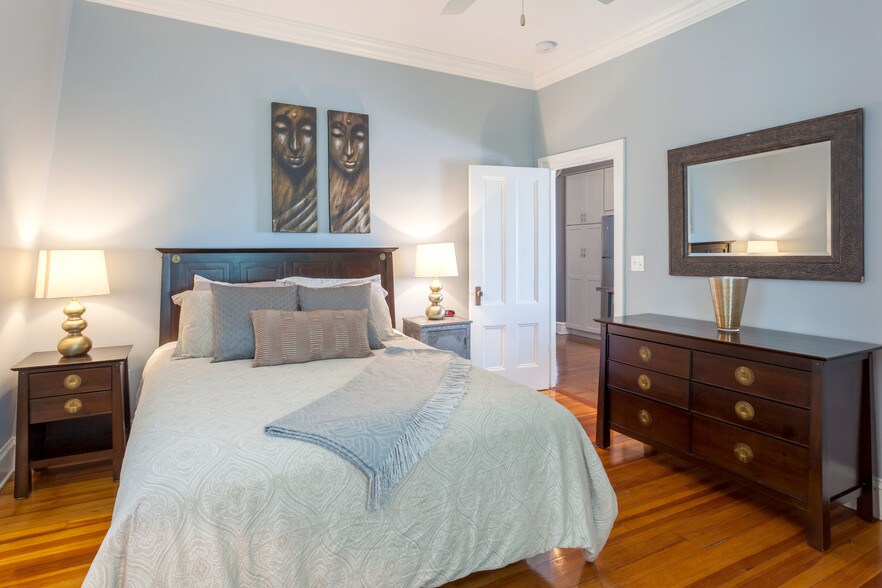 More Photos Of 453 Angell St, Providence Apartments For Sale