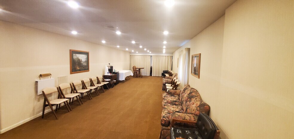 More Photos Of 503 W Maple Ave, Bancroft Office For Sale